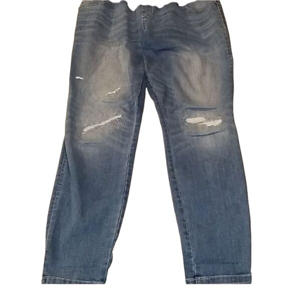 Liz Lange Maternity Jeans With Panel Distressed Size Medium - Picture 1 of 6